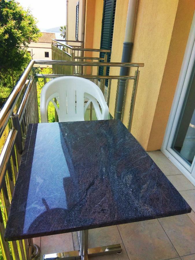 Apartments Lux Milano, Savina,Herceg-Novi Herceg Novi Eksteriør bilde